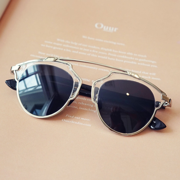 Слънчеви очила с огледални отблясъци Хит за Летния сезон