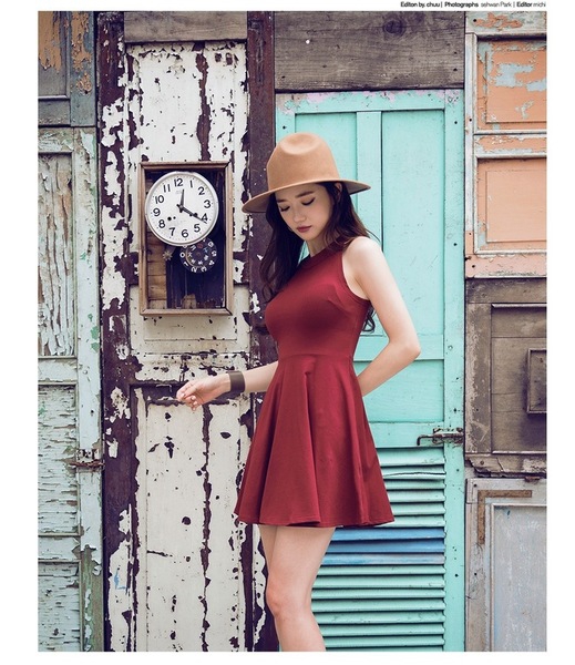 Дамска къса лятна слим рокля 2016 - виненочервена и черна