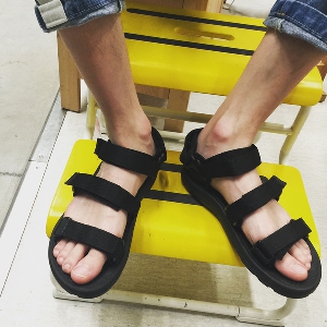 Мъжки летни сандали в черен цвят подходяши за ежедневие - 1 модел