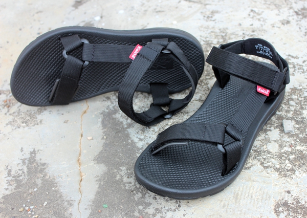 Черни мъжки сандали подходящи за лятото - 1 модел 