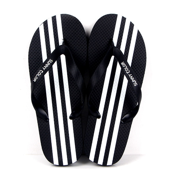 Καλοκαίρι παραλία παντόφλες ανδρών - μοντέλα σε μαύρο και λευκό και πράσινο fringed παραλία και την καθημερινή ζωή - ελαφρύ και 