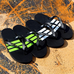 Мъжки летни плажни чехли - модели в черен цвят и бели и зелени ресни за плаж и ежедневие - леки и удобни