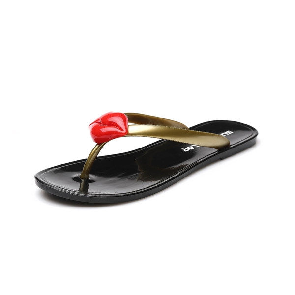 Γυναικείές  παντόφλες: σαγιονάρες - Sunny χρώμα - Kiss - τρία καλοκαιρινά  κορυφαία μοντέλα  