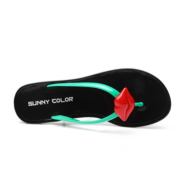 Γυναικείές  παντόφλες: σαγιονάρες - Sunny χρώμα - Kiss - τρία καλοκαιρινά  κορυφαία μοντέλα  