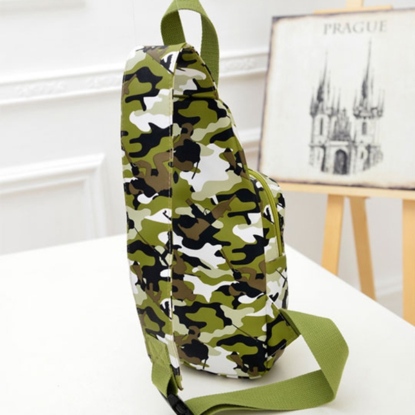 Άνετες ανδρικές σάντες καμουφλάζ κατάλληλες για την  καθημερινή χρήση και ταξίδια σε μπλε και πράσινο χρώμα