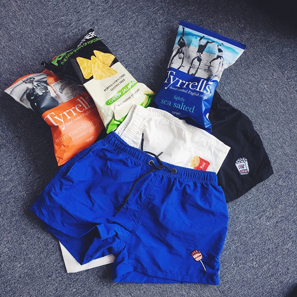 Плажни мъжки къси панталони в три цвята-син,черен и бял.