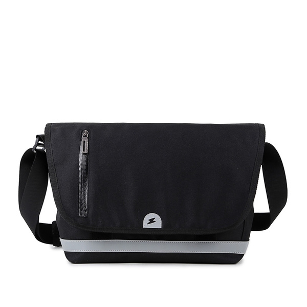 Черна мъжка чанта подходяща за пътуване и ежедневие - 1 модел 