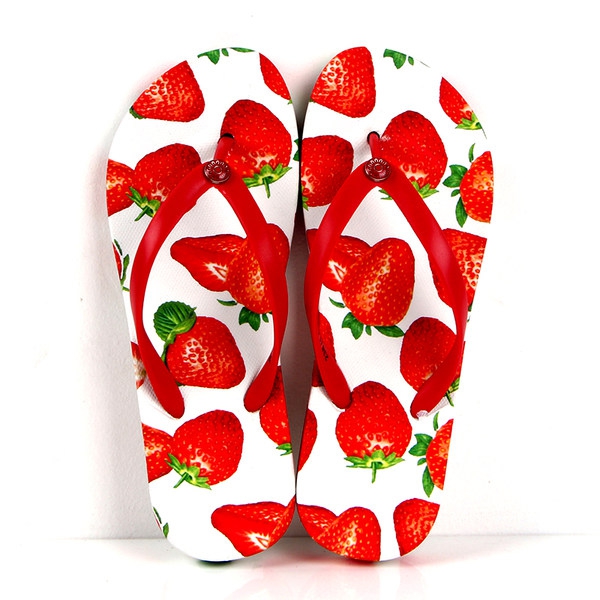 Дамски летни чехли с цветен дизайн ягода