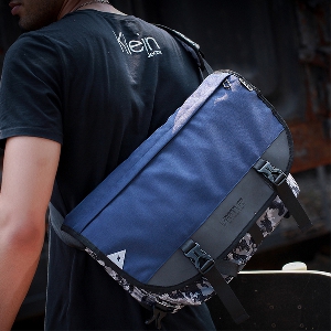 Мъжки камуфлажни чанти в син цвят - 2 модела 