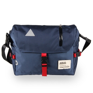Спортни мъжки чанти подходящи за ежедневие и пътуване - син и черен цвят  