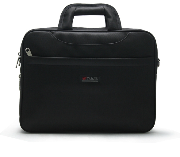 Мъжки бизнес чанти - куфарче за лаптоп няколко черни модела с удобни джобове за документи
