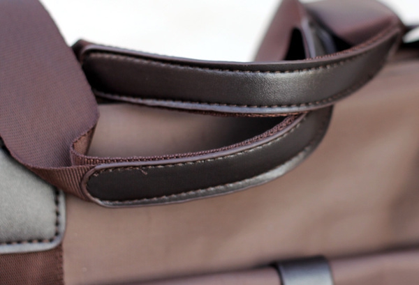 Ανδρικές τσάντες σε καφέ και μαύρο χρώμα  για ταξίδια - 2 μοντέλα