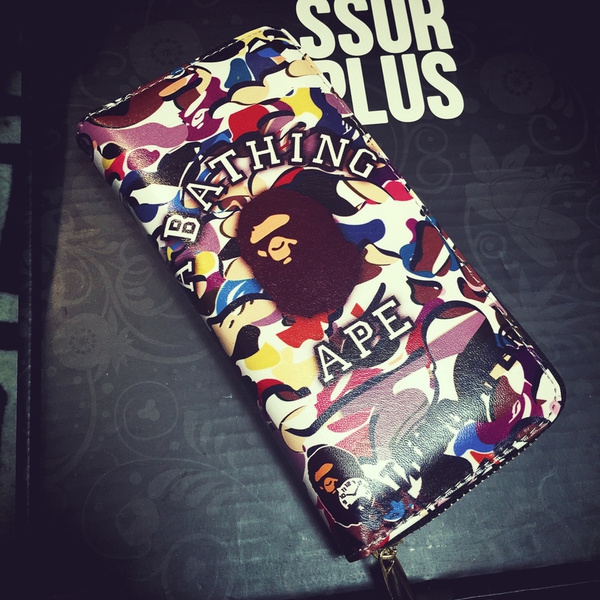 Πορτοφόλια των ανδρών με διάφορες ενδιαφέρουσες εκτυπώσεις - 11 μοντέλα