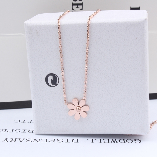 Γυναικείο κολιέ σε χρυσό χρώμα - λουλούδι