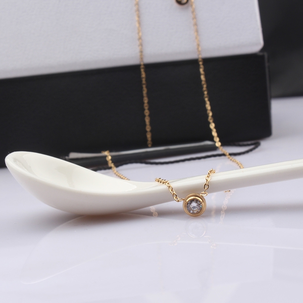 Γυναικείο κολιέ με κρύσταλλο σε ασημί και χρυσό χρώμα - 3 μοντέλα