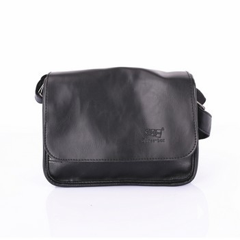 Мъжки кожени и камуфлажни чанти в класически ретро модел - черни и кафяви модели