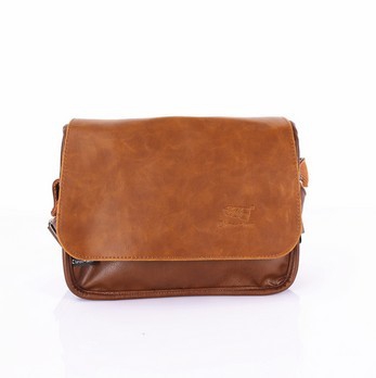 Мъжки кожени и камуфлажни чанти в класически ретро модел - черни и кафяви модели