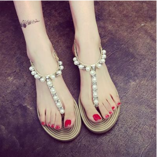 Дамски ниски и удобни сандали с перли  