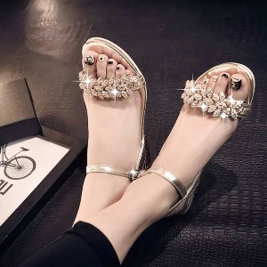 Дамски блестящи сандали в три цвята - черни, сребристи и златисти