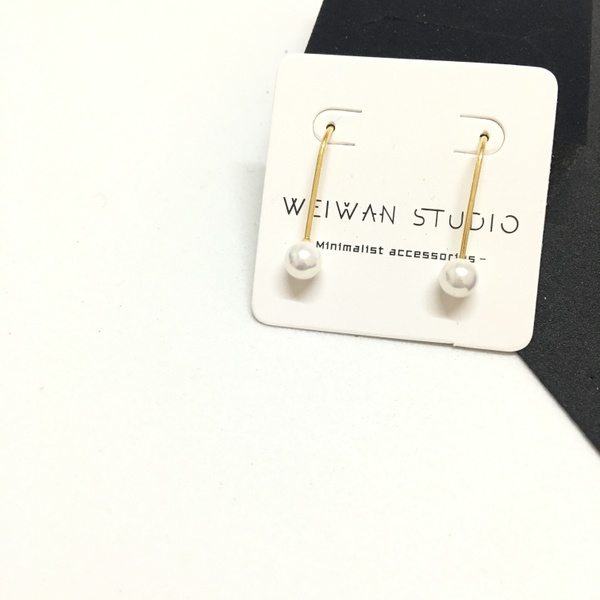 Ασημένια γυναικεία σκουλαρίκια  σε πολλά διαφορετικά μοντέλα - χρυσά, ασήμι και λευκά