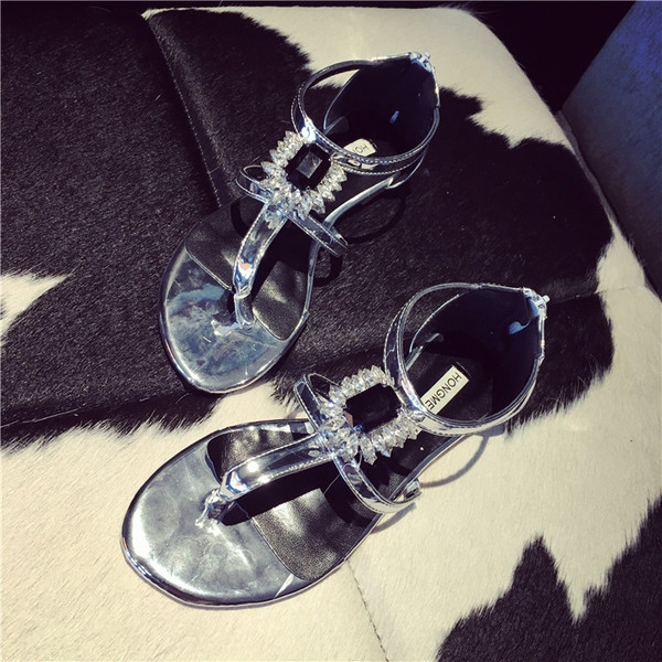 Γυναικεία σανδάλια το καλοκαίρι - υψηλή ποιότητα κατασκευής σε τρία χρώματα