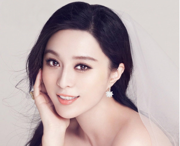 Дамски обеци с форма на снежинка - тип кристал