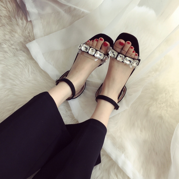 Дамски сандали с камъни в бледо розово и черно