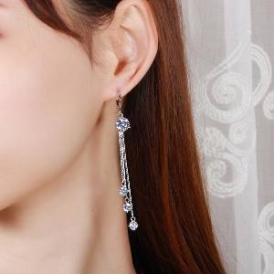 Γυναικεία ασημένια σκουλαρίκια 1 μοντέλο