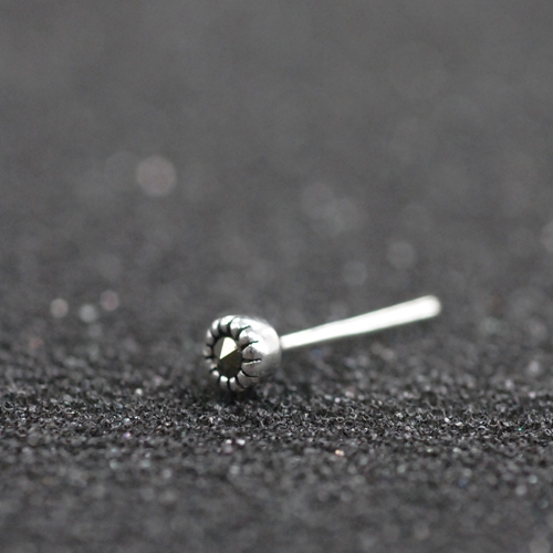 Чифт мъжки обеци в кръгла форма - сребрист цвят