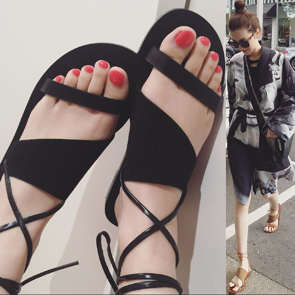 Дамски летни сандали с връзки в черен и кафяв цвят