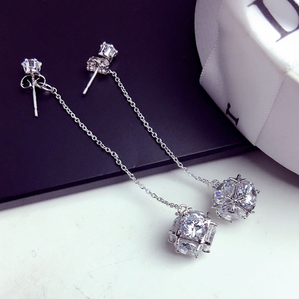 Дамски кристални обеци в сребрист и златист цвят - два модела