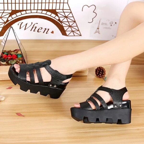 Дамски сандали на платформа-11 различни и стилни модела.