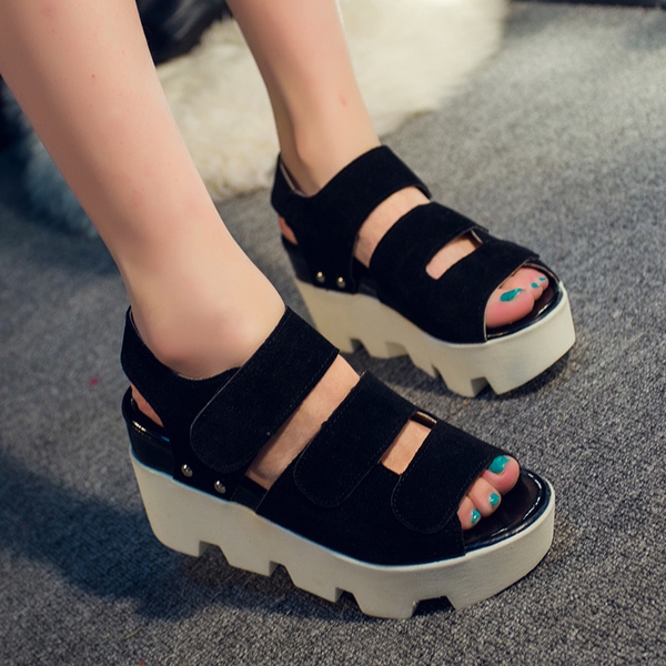 Дамски сандали на платформа-11 различни и стилни модела.