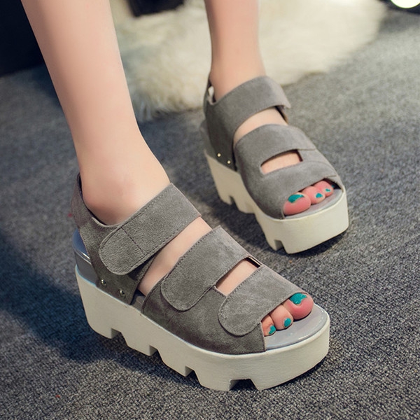 Дамски сандали на платформа-11 различни и стилни модела.