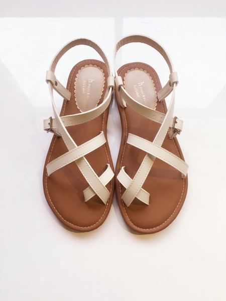 Κυρίες περιστασιακή δερμάτινα σανδάλια -σε πέντε διαφορετικά χρώματα.