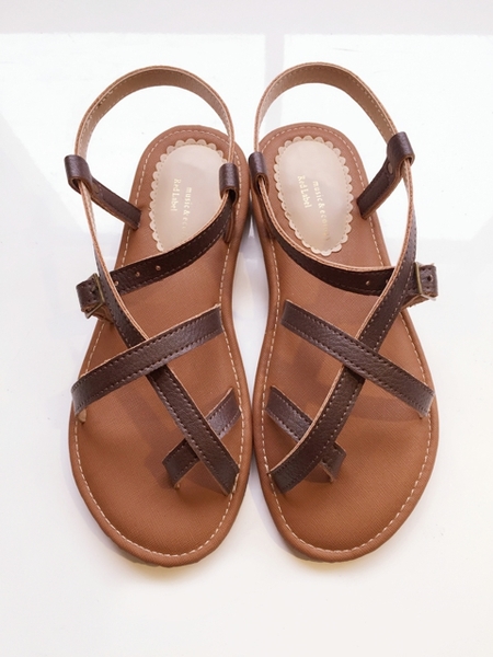 Κυρίες περιστασιακή δερμάτινα σανδάλια -σε πέντε διαφορετικά χρώματα.