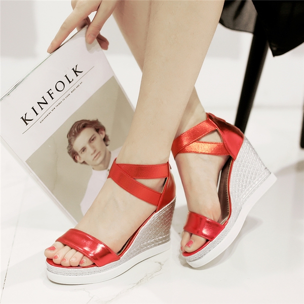 Οι γυναίκες σανδάλια κόκκινο, ασημί και ροζ πλατφόρμα