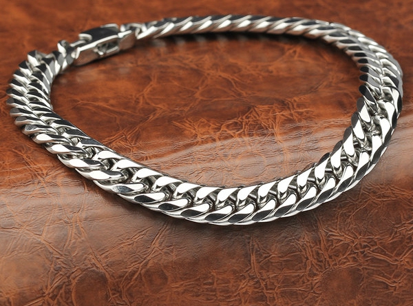 Ανδρικό βραχιόλι από κράμα χάλυβα - ασημί με μήκος 20,5 cm