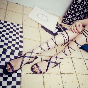 Дамски ниски черни сандали с връзки моден ХИТ