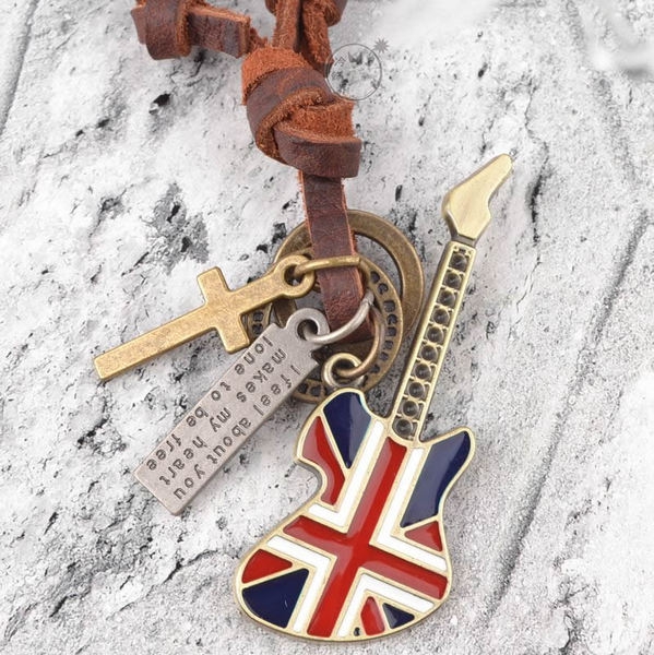 Ανδρικές αλυσίδες σε πολλά διαφορετικά μοτίβα - καπέλο, άγκυρα, κιθάρα, πτέρυγα και πολλά άλλα