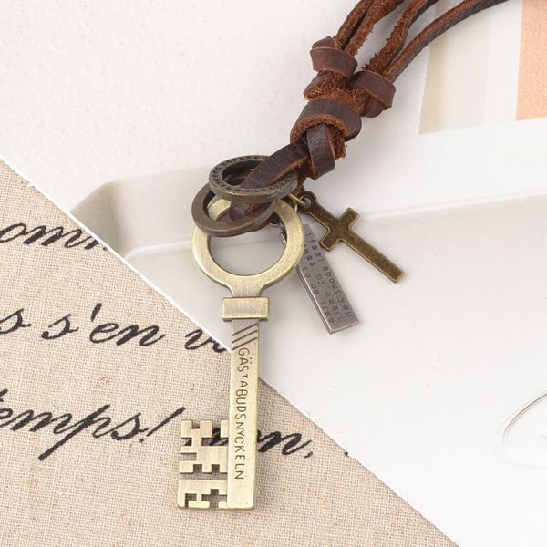 Ανδρικές αλυσίδες σε πολλά διαφορετικά μοτίβα - καπέλο, άγκυρα, κιθάρα, πτέρυγα και πολλά άλλα