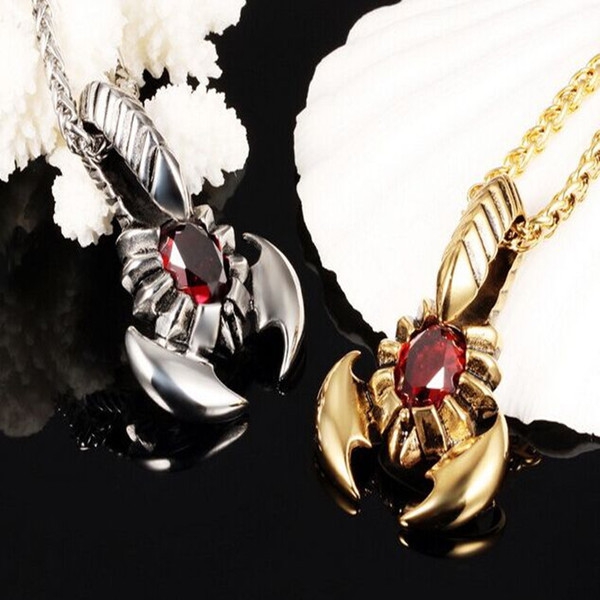 Мъжка висулка с форма на скорпион в сребрист и златист цвят