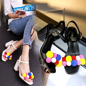Дамски сандали с квадратен ток - на цветни топчета