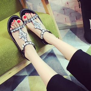 Дамски ежедневни блестящи сандали на равна подметка в сребрист и черен цвят