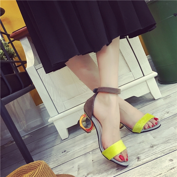 Дамски интересни сандали с кръгъл ток в леопардов и зелен цвят