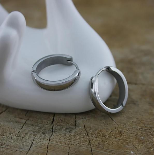 Ανδρικά σκουλαρίκια σε κίτρινο, μαύρο και ασημί χρώμα - 4mm * 20mm