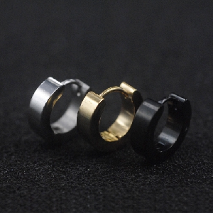 Ανδρικά σκουλαρίκια σε μαύρο, ασημί και χρυσό χρώμα - 3 μοντέλα