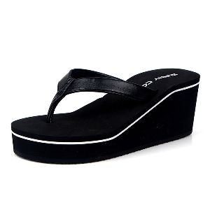 Дамски чехли на платформа в бежов и черен цвят