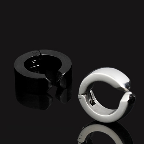 Ανδρικά σκουλαρίκια σε μαύρο και ασημί χρώμα - 1 κομμάτι