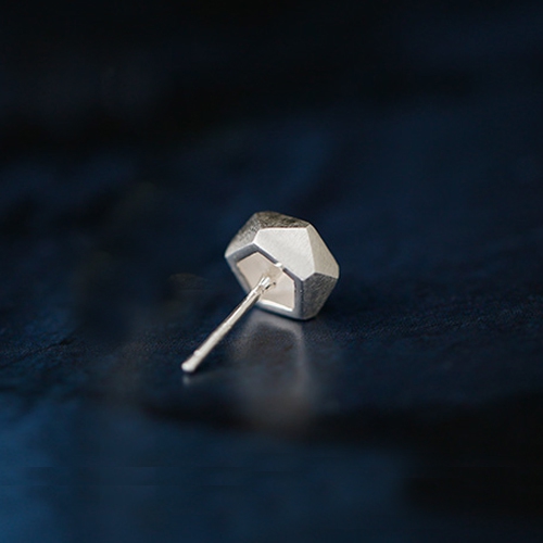 Мъжки обеци в 1 модел - 1 брой